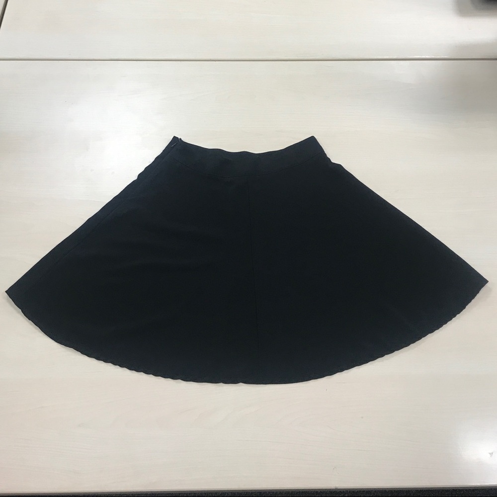 Brandy Melville Skater Skirt - Picture 3 of 5